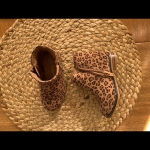 Toddler size 6 Chelsea boots. Never worn.